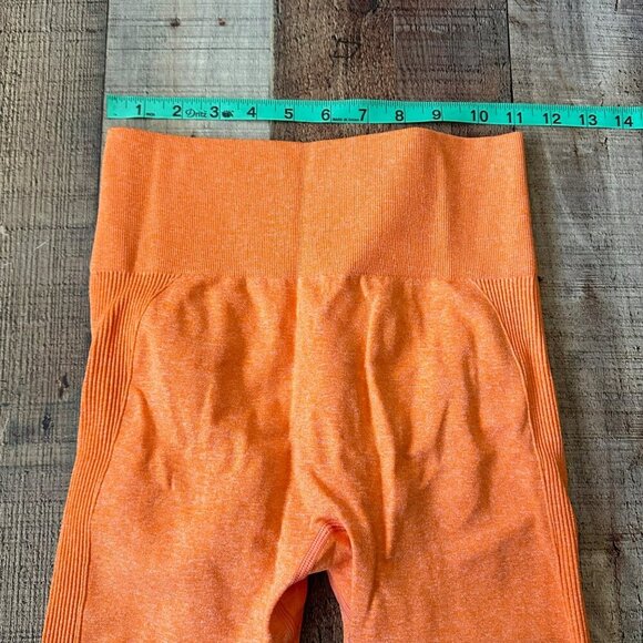 Seamless High-Waisted Orange Scrunch Sculpt Leggings Size Small - Picture 2 of 7